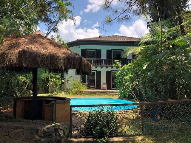 #CEN-34 - Casa para Venda em Carapicuíba - SP - 1