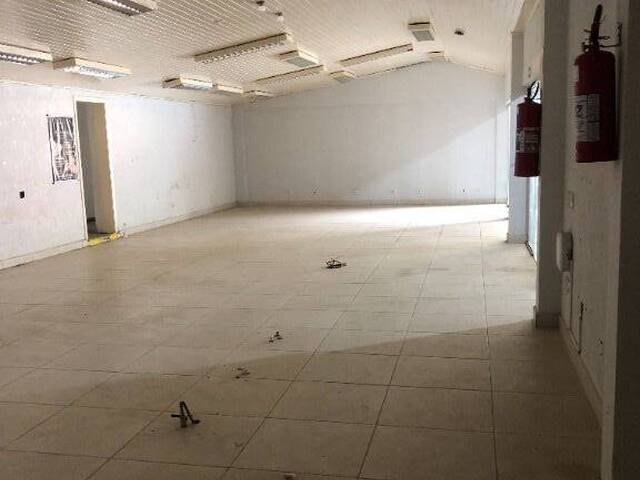 Salão Comercial para Locação em Cotia - 5