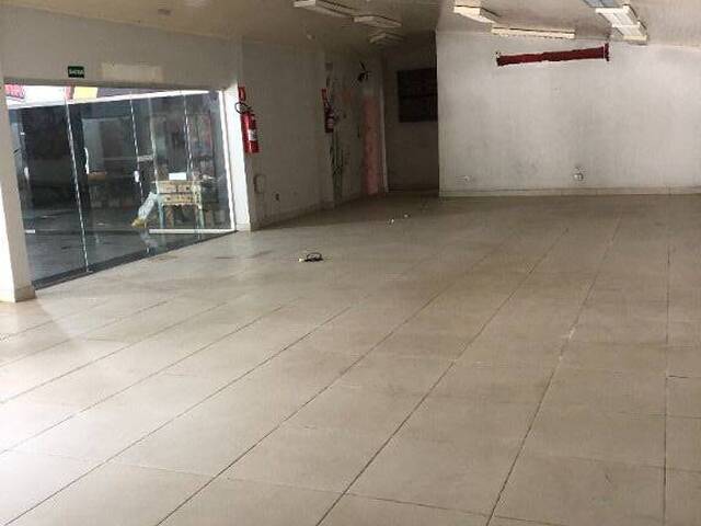 Salão Comercial para Locação em Cotia - 4