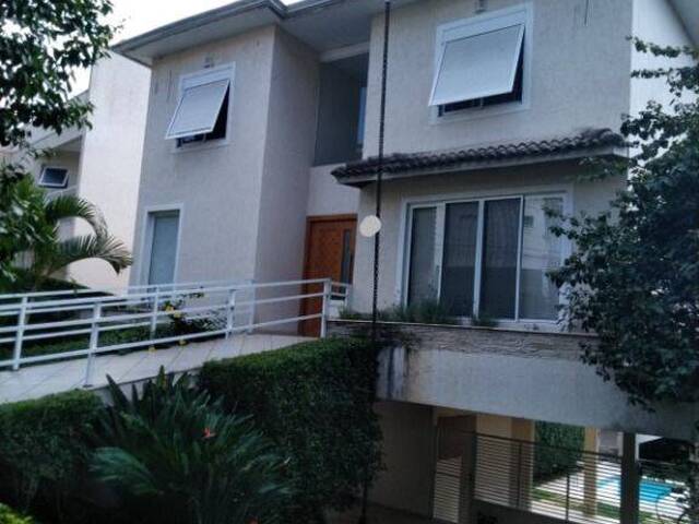 #CEN161 - Casa em condomínio para Venda em Carapicuíba - SP