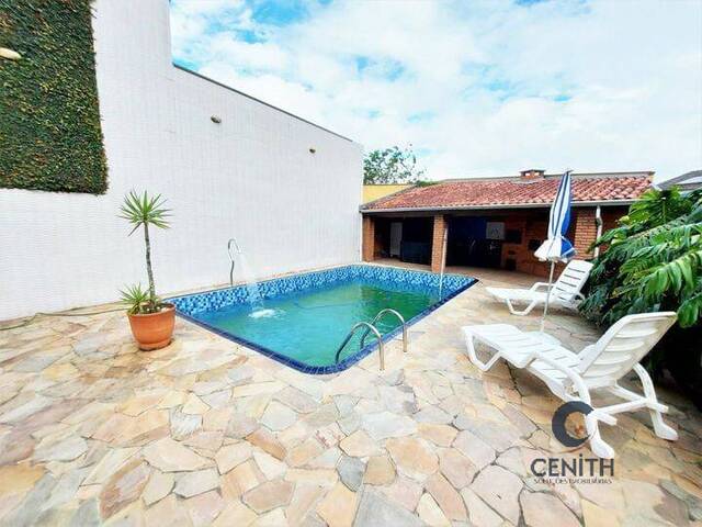 Venda em Pinus Park - Cotia