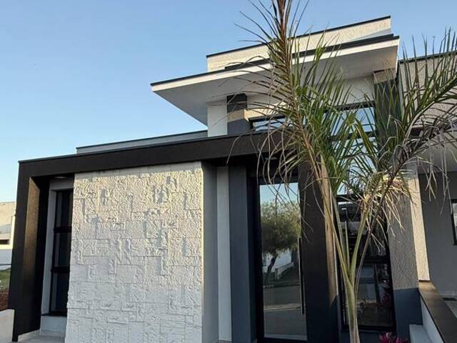 #CEN750 - Casa Térrea para Venda em Sorocaba - SP - 2