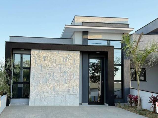 #CEN750 - Casa Térrea para Venda em Sorocaba - SP - 1