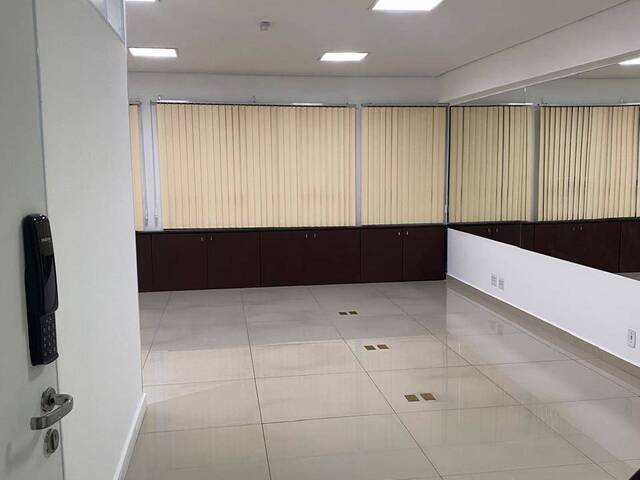 Sala para Locação em Cotia - 4