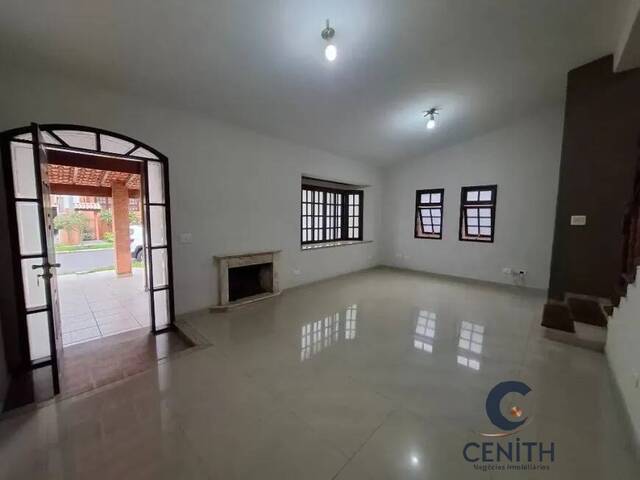 #CEN002 - Casa em condomínio para Locação em Cotia - SP