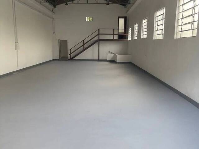 Locação em Parque São George - Cotia