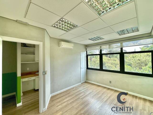 #890 - Sala Comercial para Venda em Cotia - SP