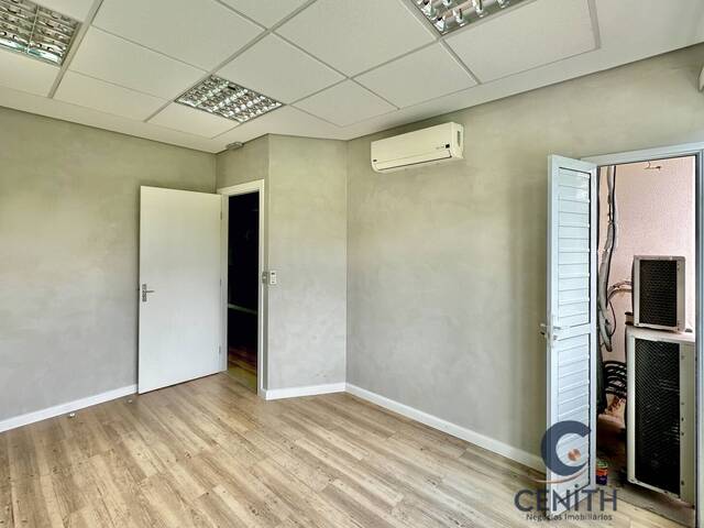 #890 - Sala Comercial para Venda em Cotia - SP