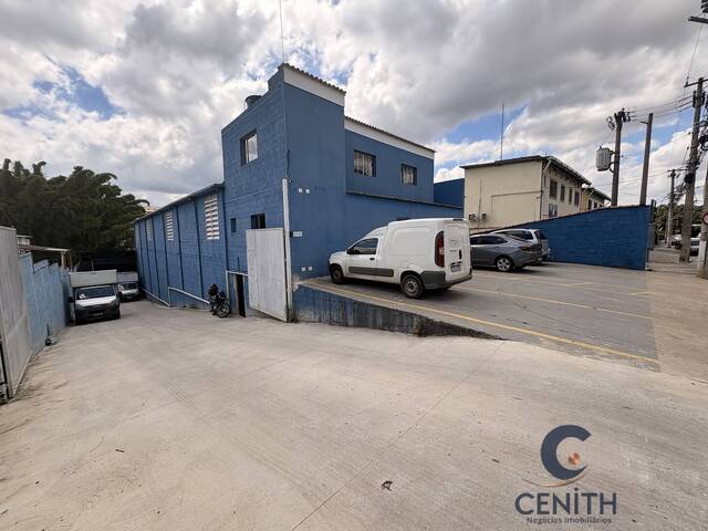 Locação em Jardim Colibri - Cotia