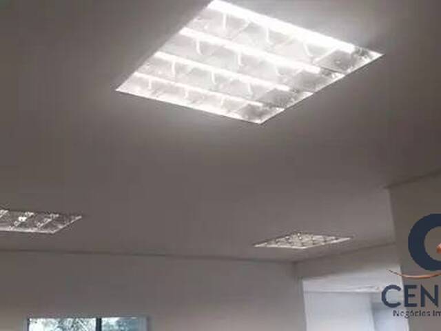 Sala Comercial para Locação em Cotia - 4