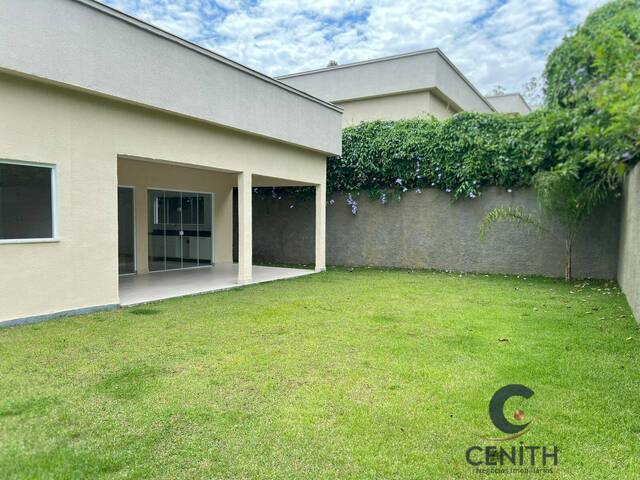 #CEN996 - Casa/Terreno em Bolsão para Venda em Carapicuíba - SP - 2