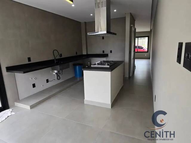 #CEN997 - Casa em condomínio para Venda em Cotia - SP - 2