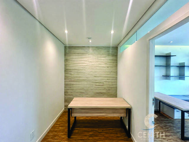 Sala Comercial para Locação em Cotia - 3