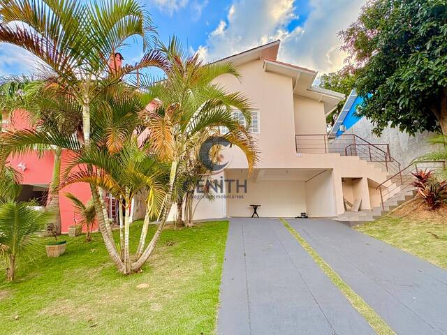 Casa Térrea para Venda em Cotia - 2