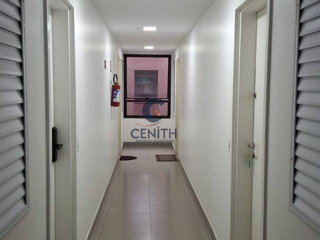 Sala Comercial para Locação em Cotia - 2