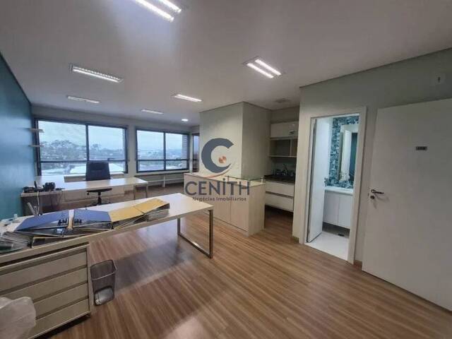 #CEN890 - Sala Comercial para Venda em Cotia - SP