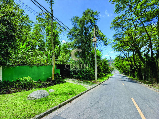 Casa/Terreno em Bolsão para Venda em Carapicuíba - 2