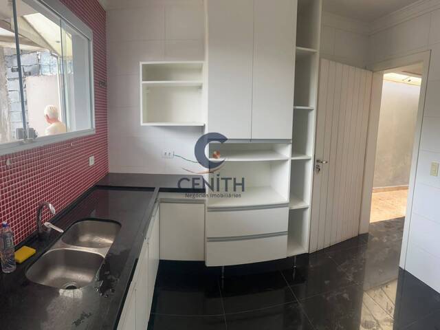 Casa para Locação em Cotia - 4