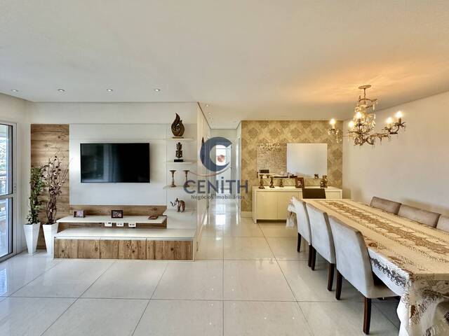 Apartamento para Venda em Santana de Parnaíba - 2