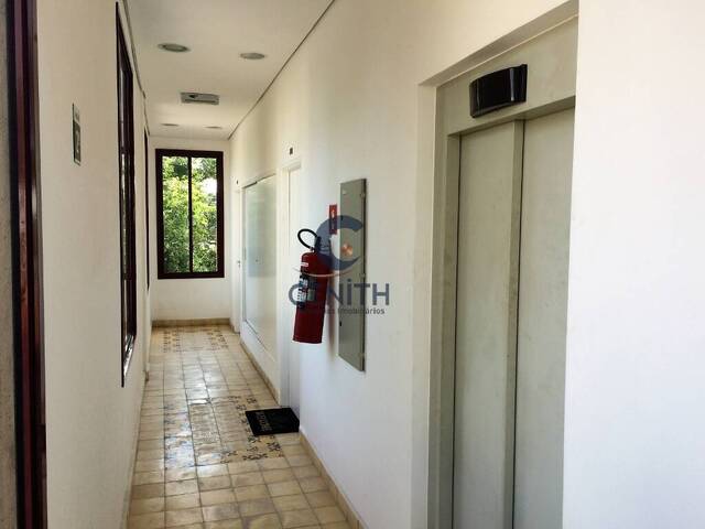 Salão Comercial para Venda em Carapicuíba - 5